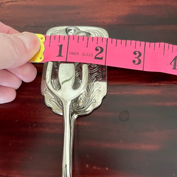 Vintage Regal Silver EP Zinc Silver Plated Ornate Serving Tongs - Picture 8 of 8